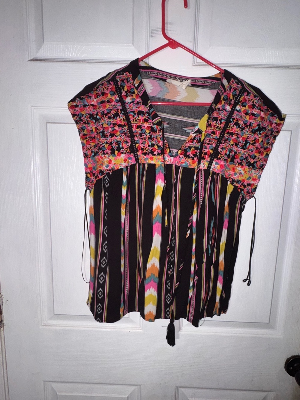 Savanna Jane Black Multicolor Embroidered V-Neck Boho Top